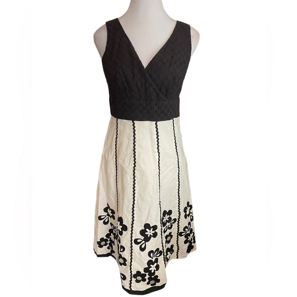 SPENSE‎ BLACK AND WHITE DRESS WITH FLOWER ACCENTS, sz4